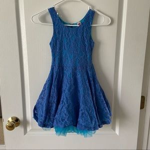 Girls dress